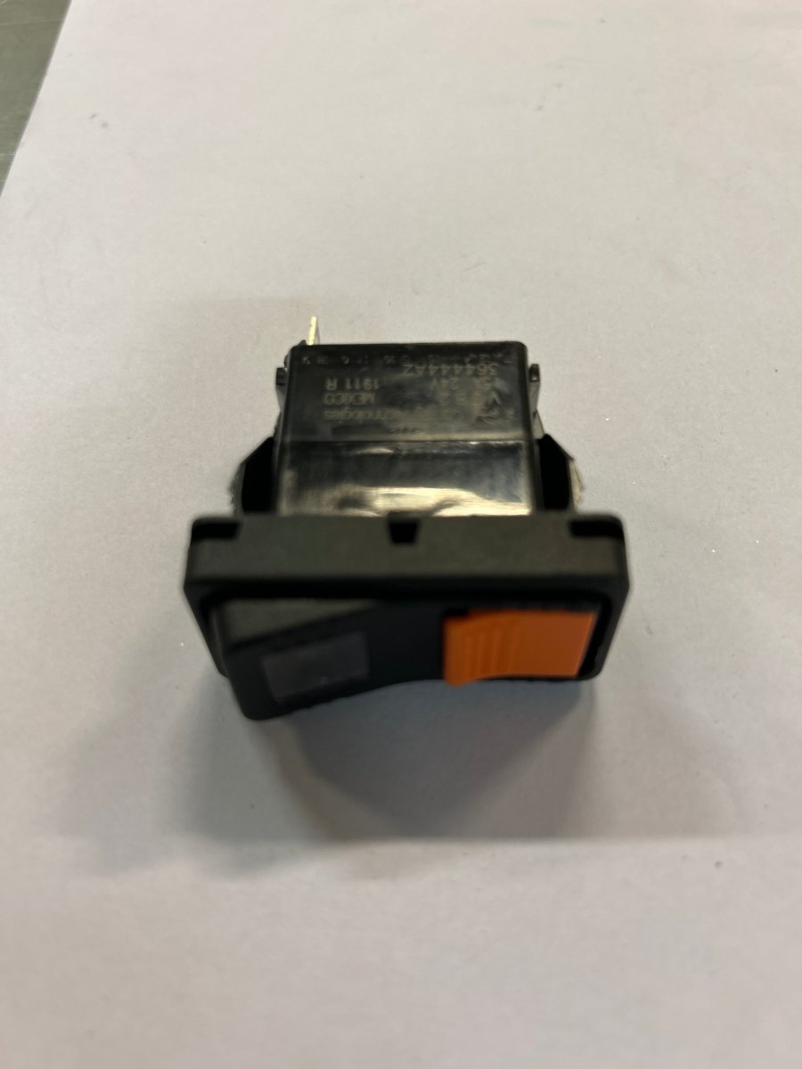Bryter hk lås + 382391A1 4 Pins 21 - serie - Dagenborg Maskin AS
