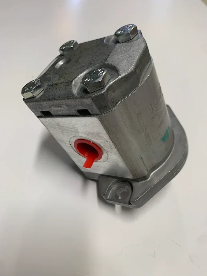 Hydraulikkpumpe C - og B - serie hjullaster. - Dagenborg Maskin AS