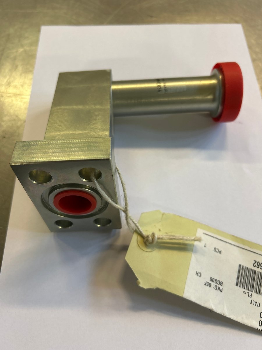Rør firkantet, hydraulikk 721E - Dagenborg Maskin AS