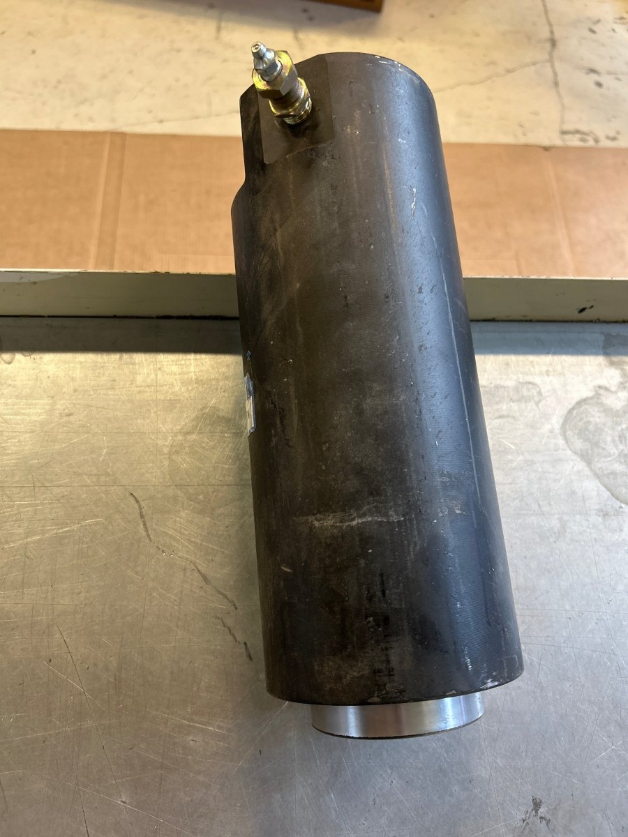 Sylinder Beltestrammer kompl CX240/CX210B - Dagenborg Maskin AS