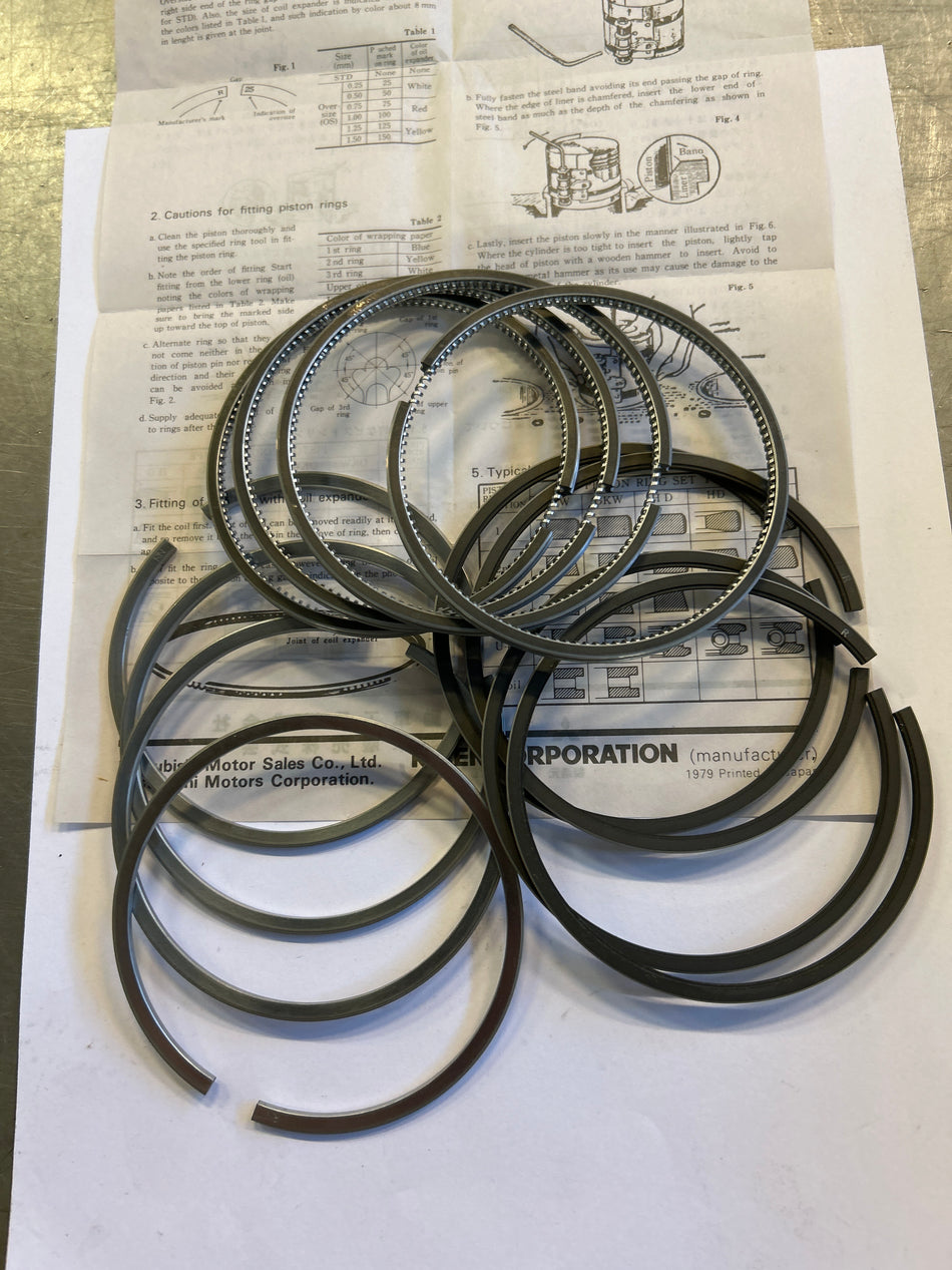 Stempelringsett DH 4 Case Trencher