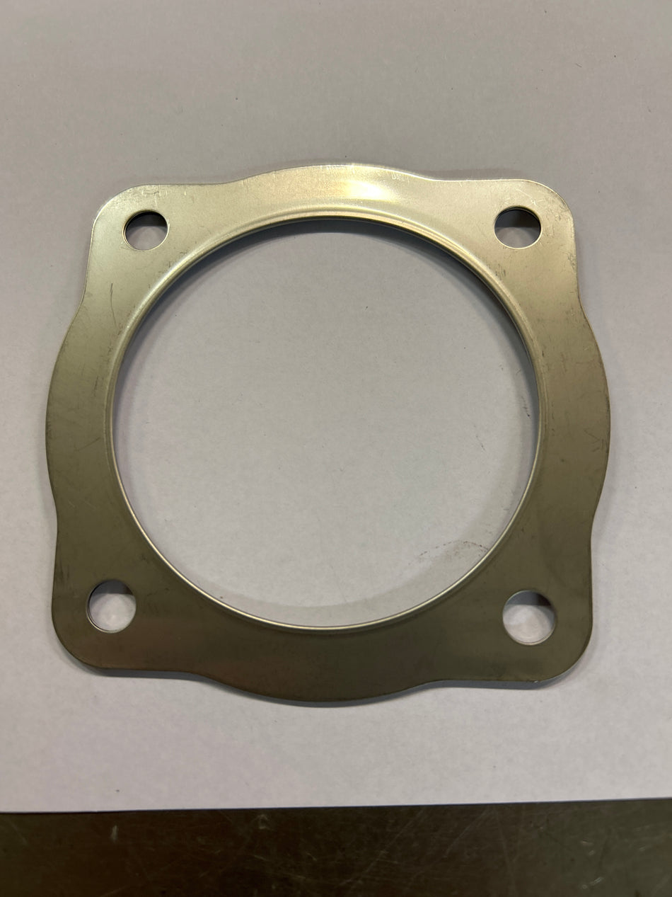 Pakning Turbo mot Manifold CX210B/ 240B