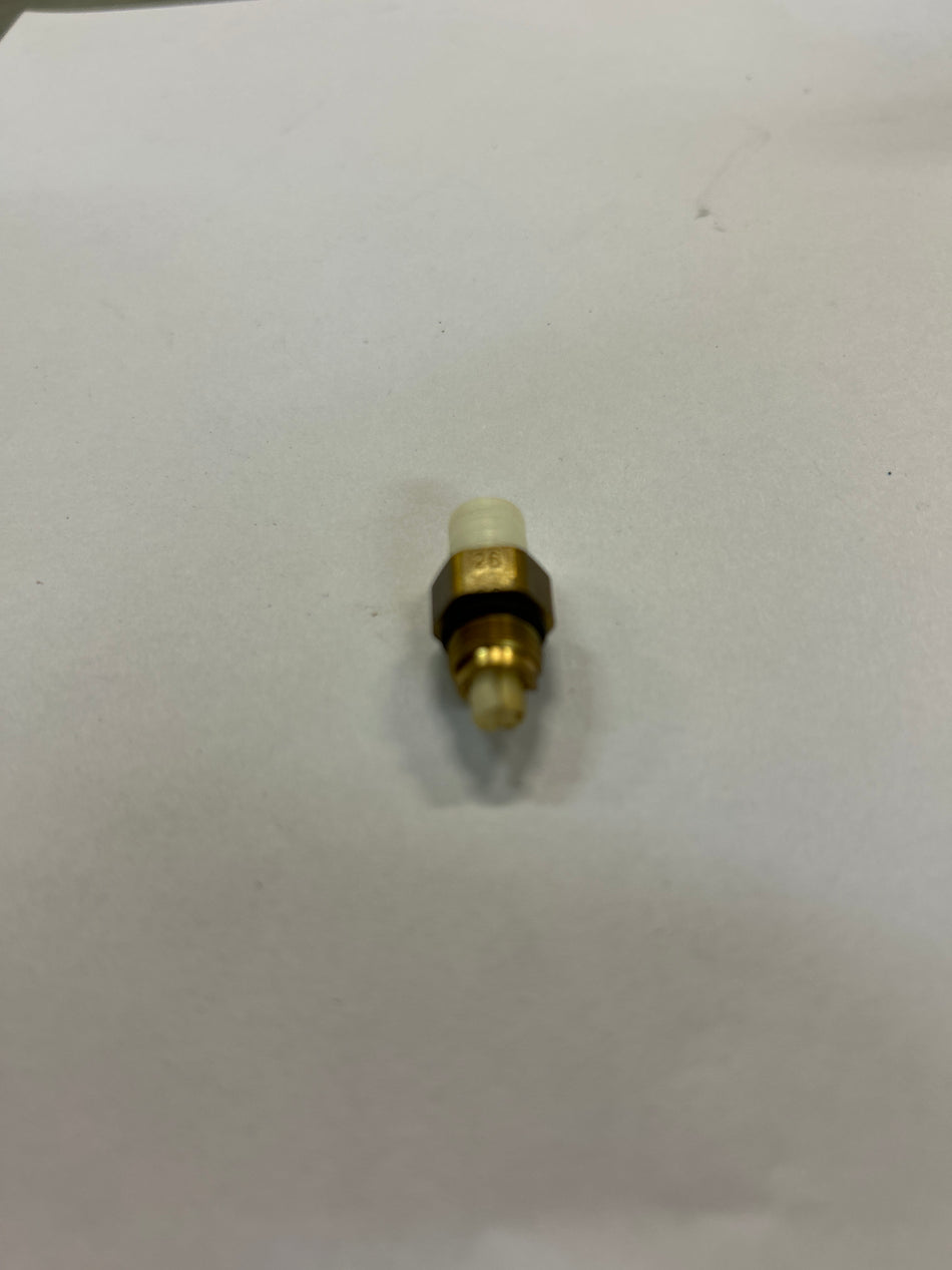 Ansats fra rør til dieselpumpe