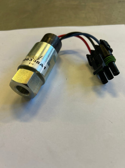 Bryter med sensor Hydrolikkpumpe 721C/821C/921C - Dagenborg Maskin AS