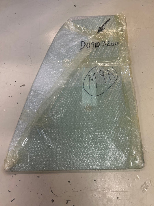 Glass dørute nedre - Dagenborg Maskin AS