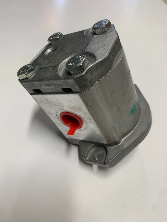 Hydraulikkpumpe C - og B - serie hjullaster. - Dagenborg Maskin AS