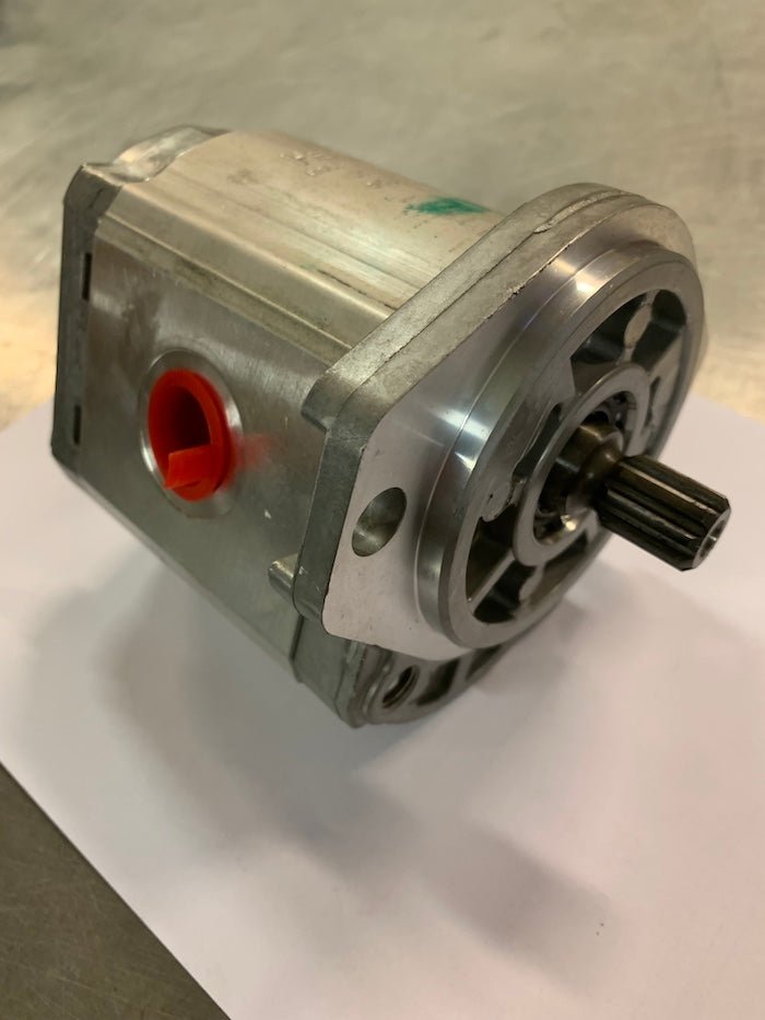 Hydraulikkpumpe C - og B - serie hjullaster. - Dagenborg Maskin AS