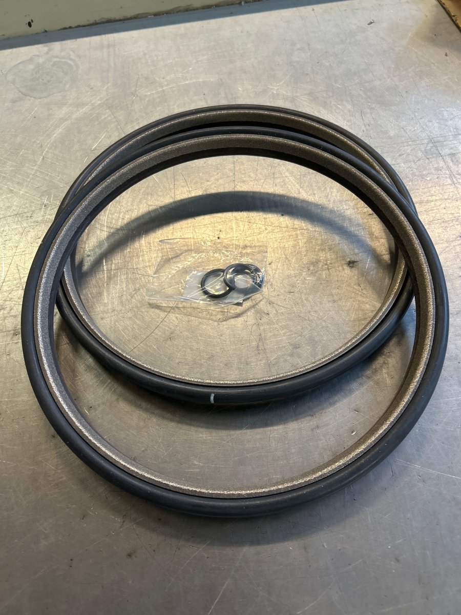 Pakn. sett Beltegear CX220C/160D - 245D - Dagenborg Maskin AS