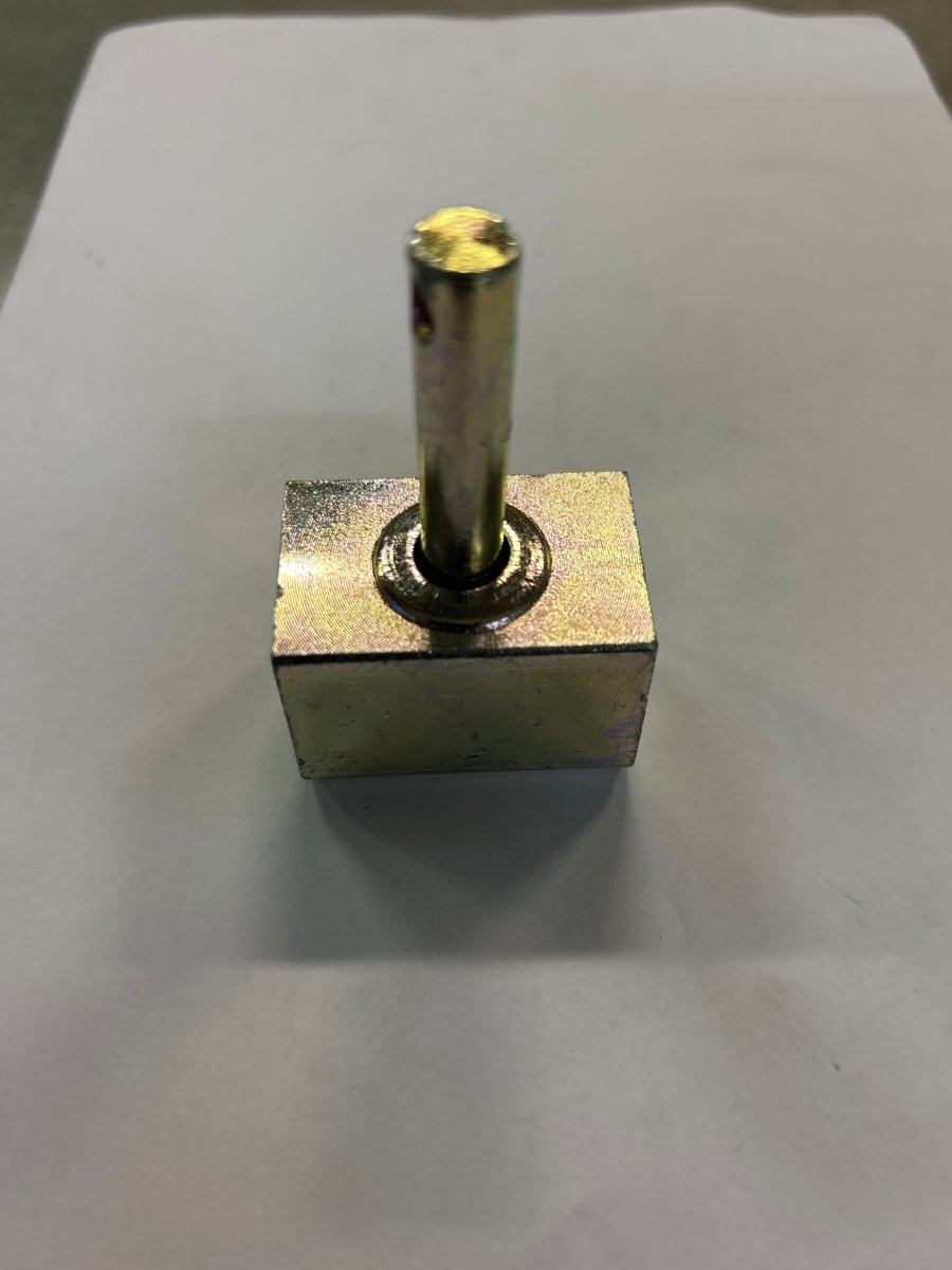 Pin Trekkarm Maxxum/JXU - Dagenborg Maskin AS