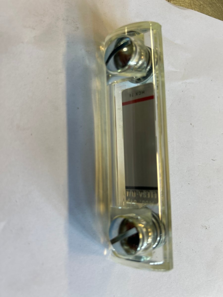 Seglass hydraulikktank - Dagenborg Maskin AS