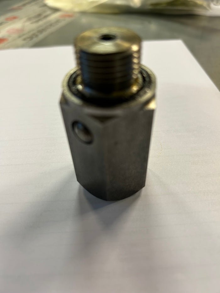 T3043308 Nippel beltestrammer Case Poclain - Dagenborg Maskin AS